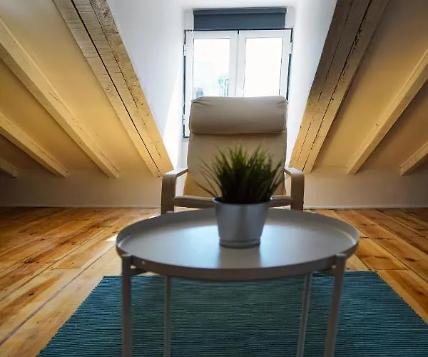 Alfama Historical 3 Bedroom Duplex Appartamento *