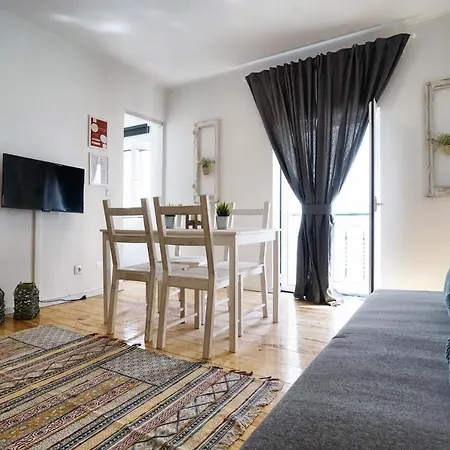 Alfama Historical 3 Bedroom Duplex Apartman Lisboa