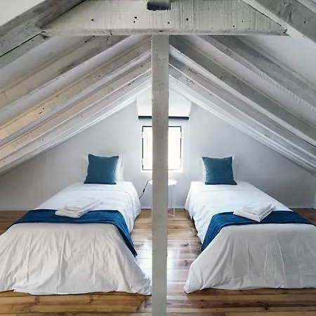 Alfama Historical 3 Bedroom Duplex Apartman Lisboa