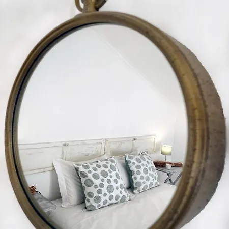 Alfama Historical 3 Bedroom Duplex Apartman