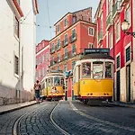 דירה Alfama Historical 3 Bedroom Duplex ליסבון