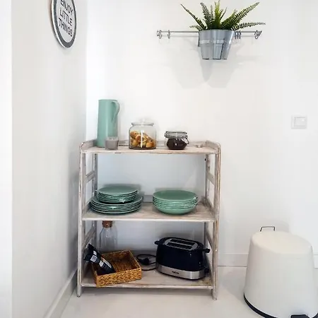 Alfama Historical 3 Bedroom Duplex דירה *