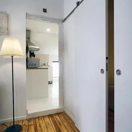 Alfama Historical 3 Bedroom Duplex * ליסבון