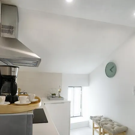 Alfama Historical 3 Bedroom Duplex דירה ליסבון
