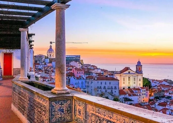Alfama Historical 3 Bedroom Duplex Apartment Lisbon