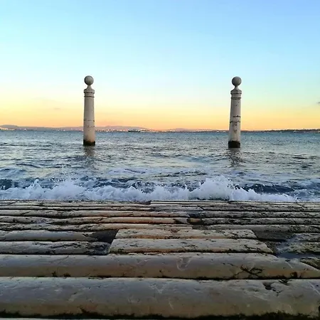 Διαμέρισμα Alfama Historical 3 Bedroom Duplex *