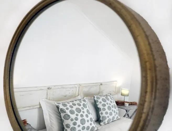 Alfama Historical 3 Bedroom Duplex شقة